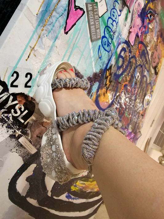 Moshi sneaker sandals
